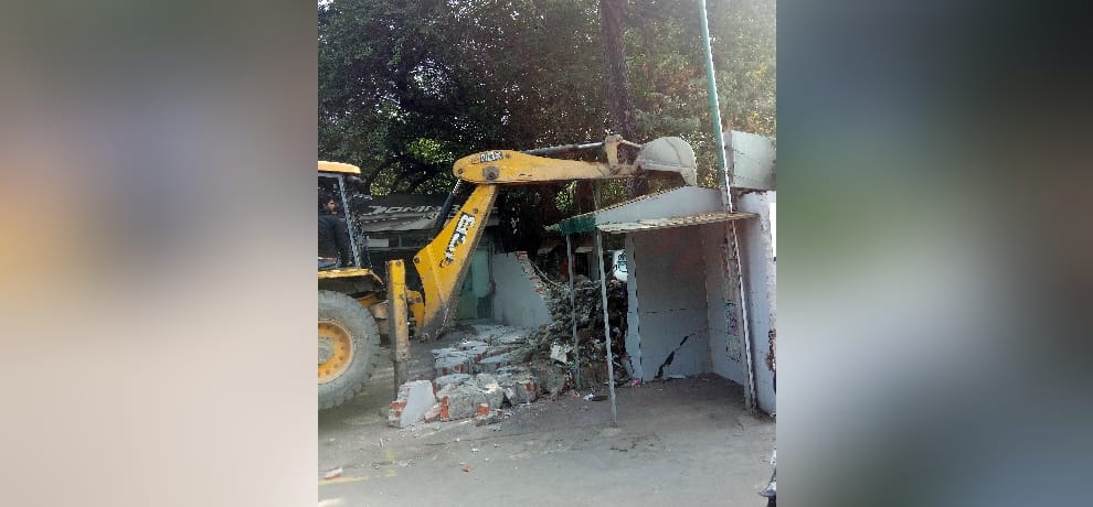 encroachment removed from the hanuman statue