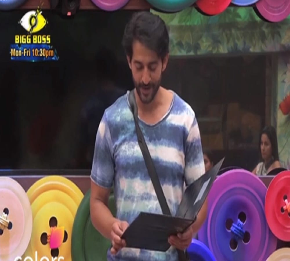 akash dadlani will be hyper on puneesh in bigg boss 11 preview tonight