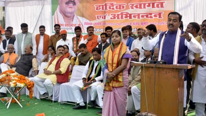Deputy Cm said in varanasi other parties promote only family