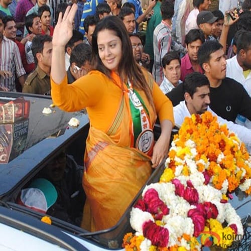This is how Nagma reacts on being the inspiration of Raai Laxmis Julie 2