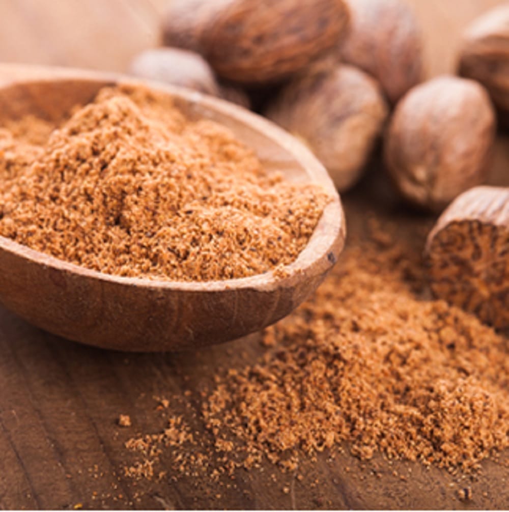 This Ayurvedic remedy of nutmeg with milk can improve infertility problem in men
