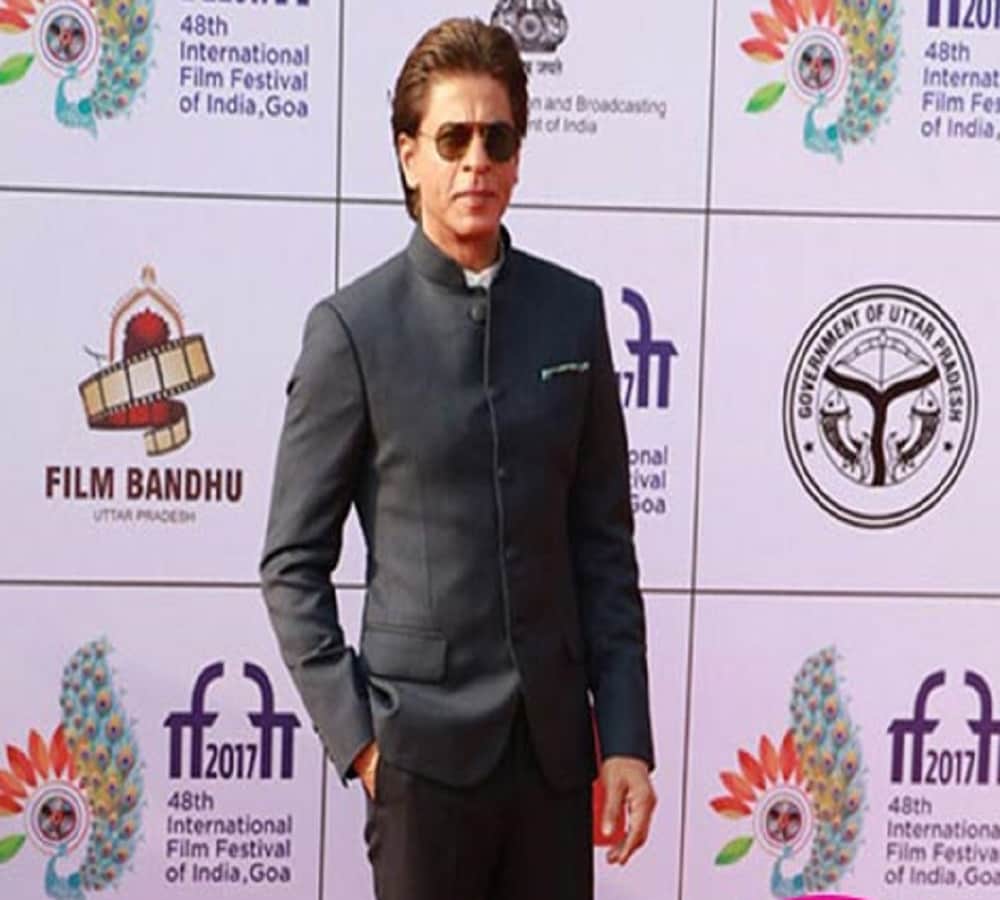 Shah Rukh Khan doesn't feel 50, He wants to entertain for the rest of his life
