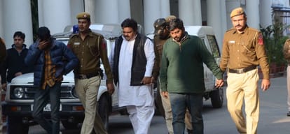 the one who stole shawls of two crore rupees caught