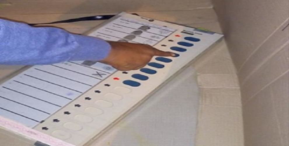Election Commission seeks report in EVM case this was the case