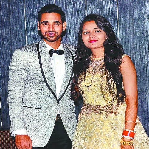 Bhuvi Nupur seen in a different style In the reception party Suresh Raina congratulated photos