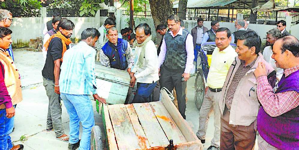 Negligence of the district administration