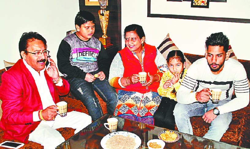 booth vaar aakro ke ganit me uljhi haar aur jeet