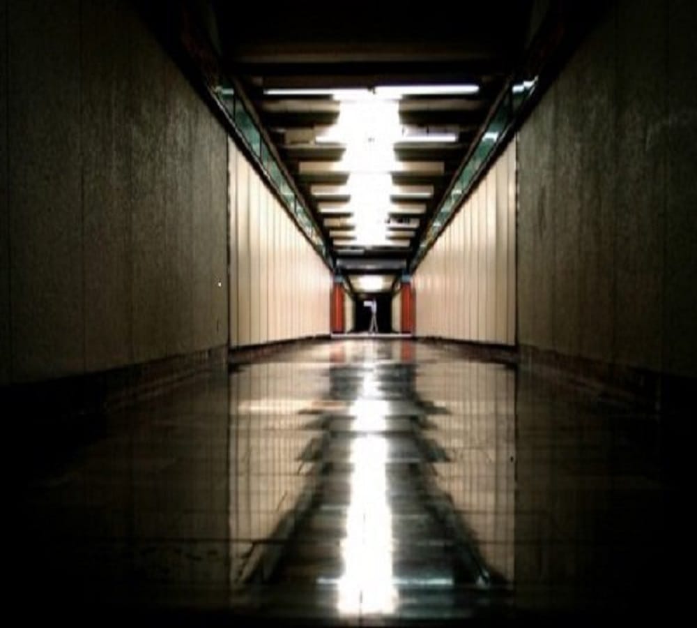 Ravindra Sarovar Metro Station is extremely scary situated in kolkata