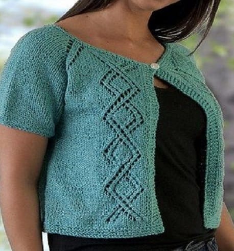 If you want different look in winter than know how to make sleeveless half sweater at home 