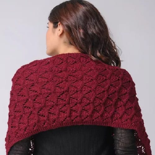 Know ho to make stylish woolen shrug at home 
