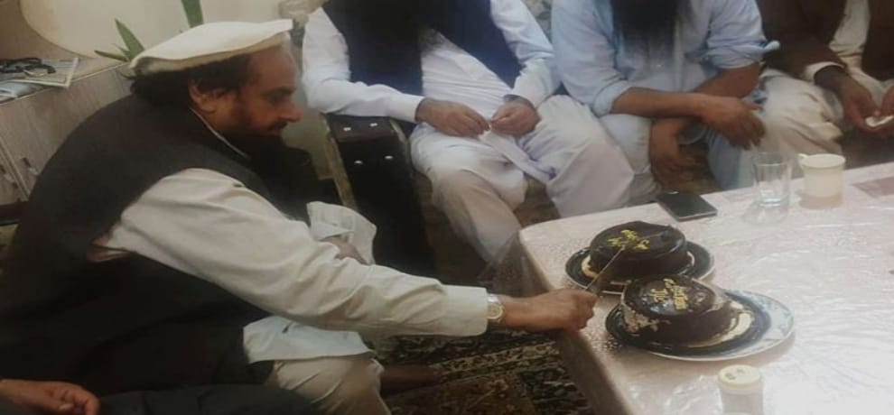 Terrorist Hafiz Saeed cut cake and celebrated his freedom
