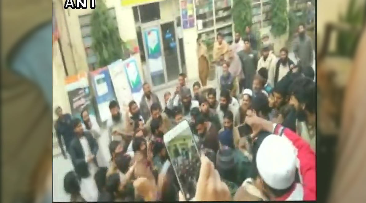 terrorist Hafiz saeed released from house arrest, celebration in Pakistan