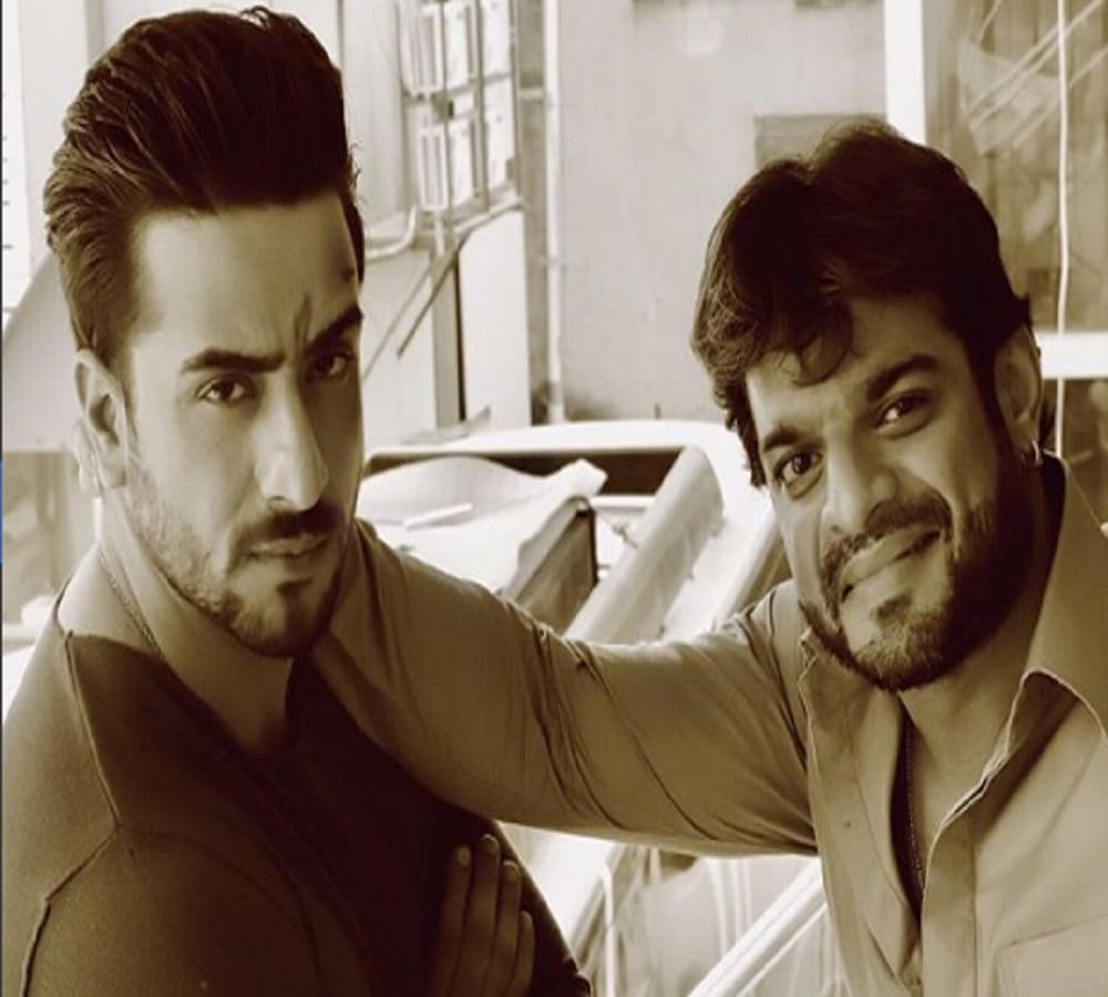 Karan Patel close friend Aly Goni demanding a baby as a return gift on his birthday 