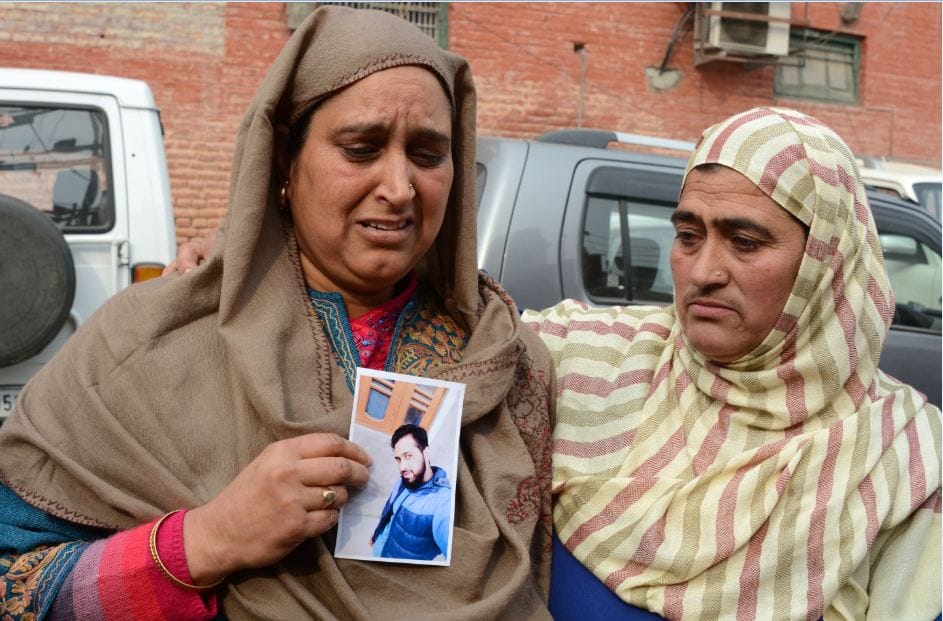 another kashmir mother video viral to appeal his son to come back home