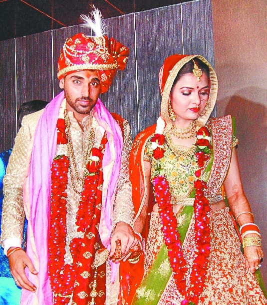 bhuvneshwar ki nupur ke saath hui shaadi