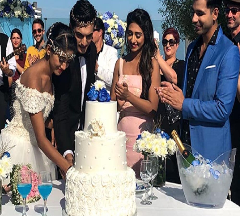 Yeh Rishta Kya Kehlata Hai actors Shivangi and Mohsin shoot dreamy Grecian wedding sequence 