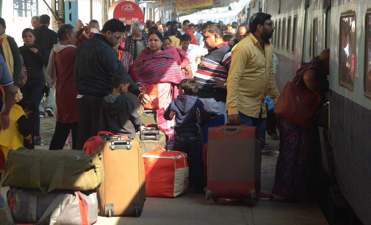 vibhuti and patna kota express cancle many train late