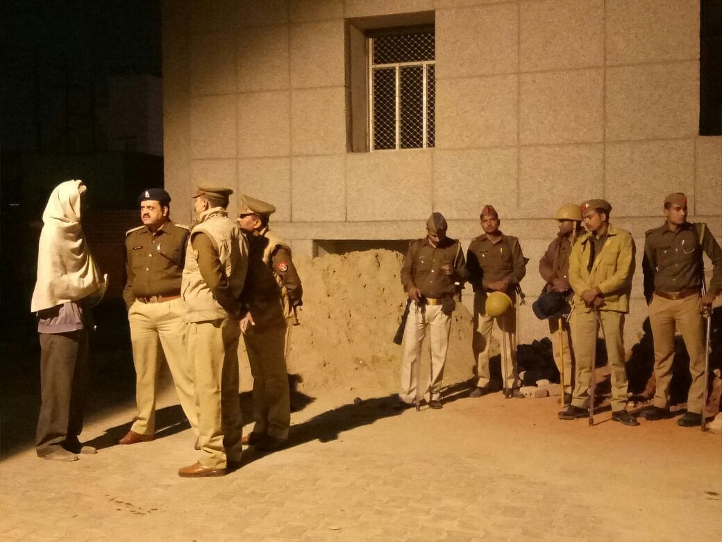 बवाल के बाद रुकनपुरा में तनावपूर्ण शांति, पुलिस बल तैनात