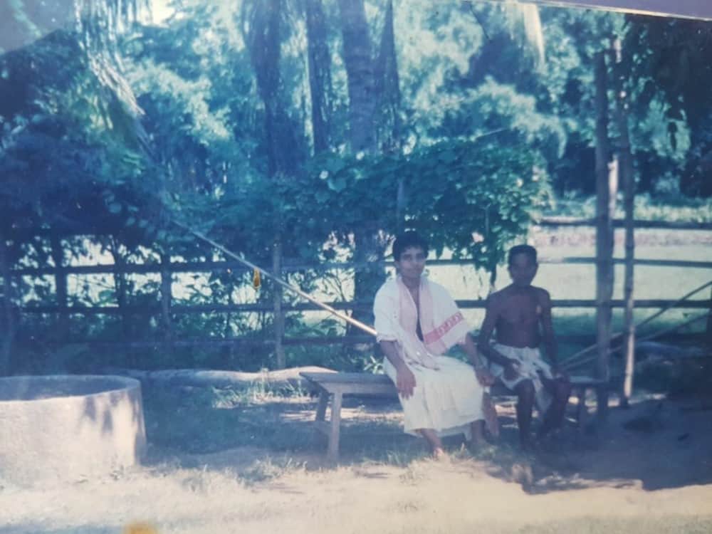 baba ramdev 25 years old photos viral on social media