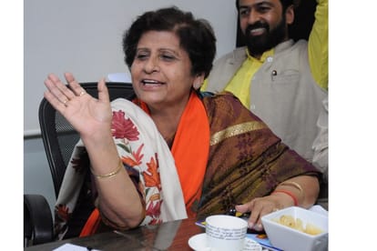 mayor candidates of congress and BJP made promises.