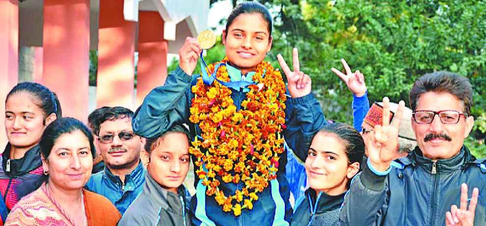 seema national record in 3 thousand meter race at 33RD NATIONAL JUNIOR ATHLETICS CHAMPIONSHIP