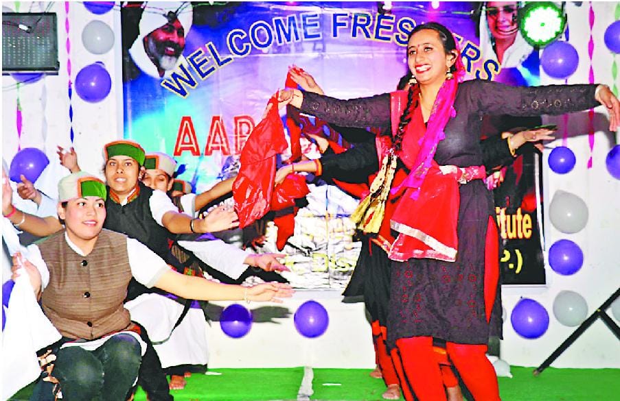 अभिलाषी में बीएएमएस के विद्यार्थियों ने ली शपथ