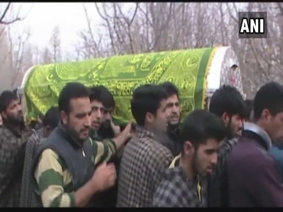 last rites of martyr troop irfan ahmad dar in srinagar shopian