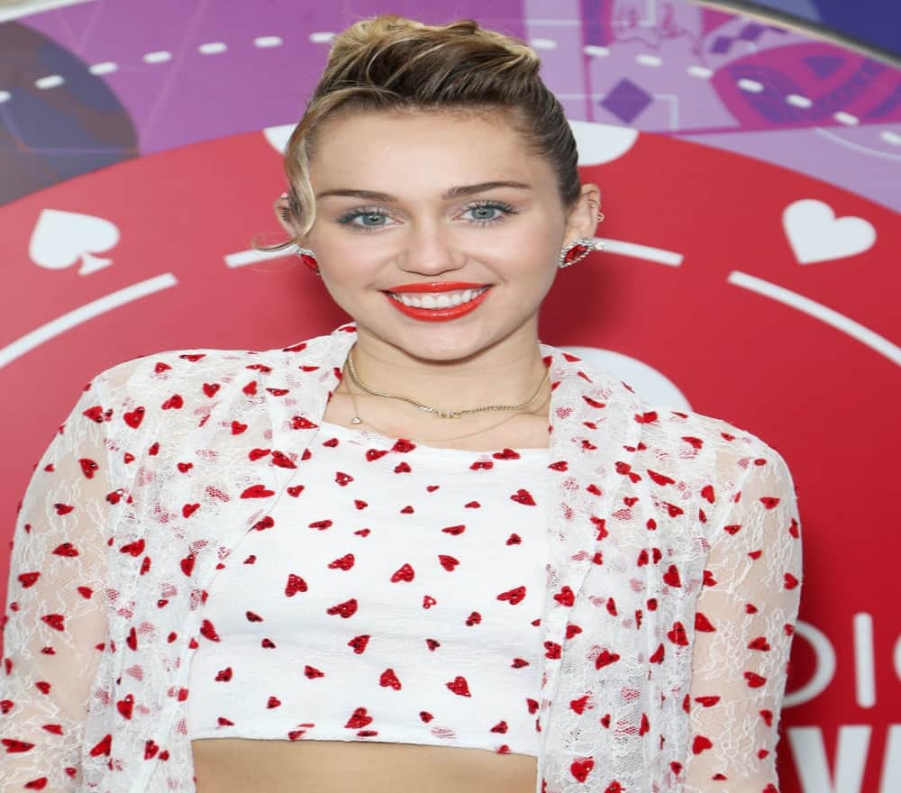 Miley Cyrus said rude fans spreading pregnancy rumours