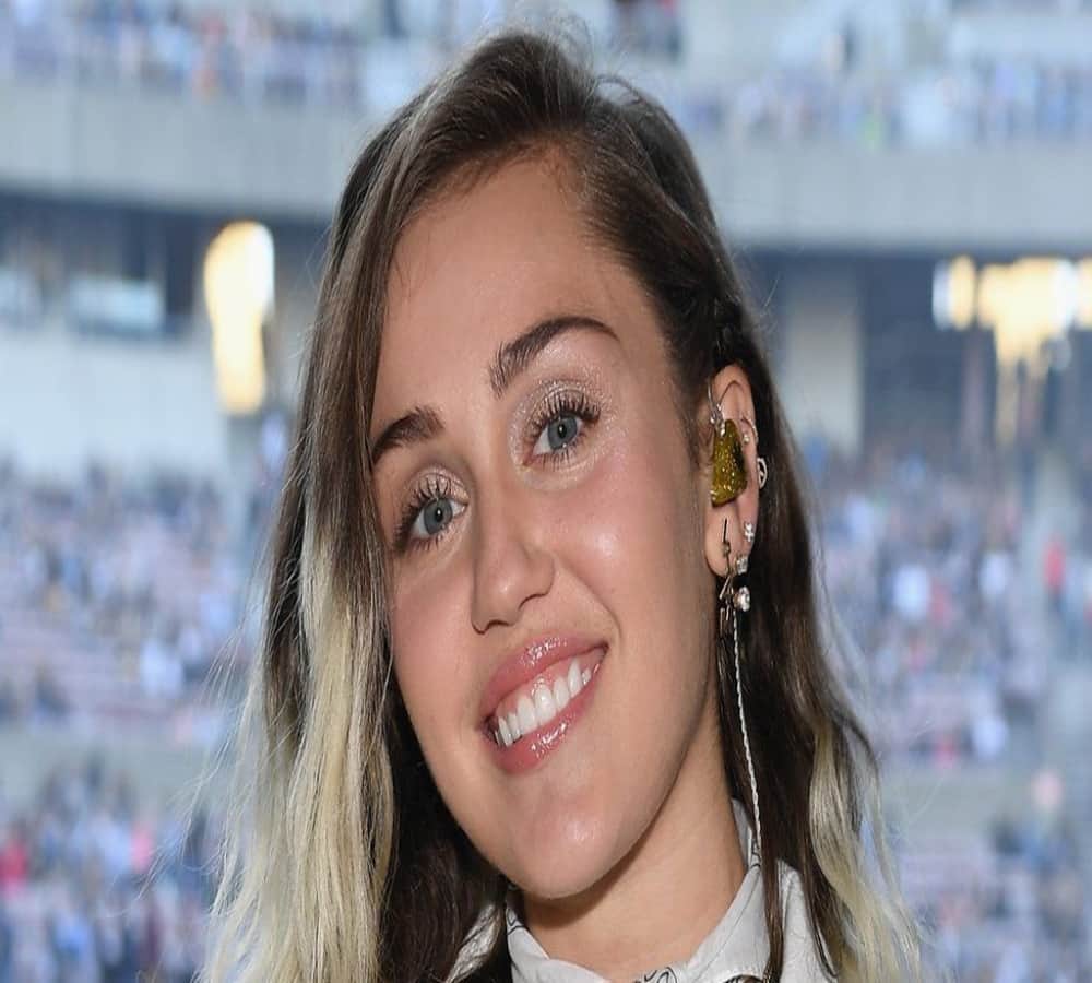 Miley Cyrus said rude fans spreading pregnancy rumours