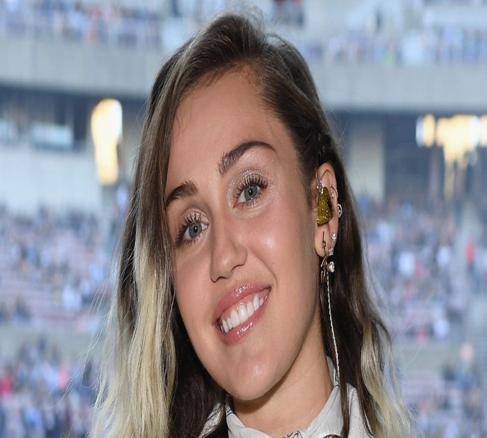 Miley Cyrus said rude fans spreading pregnancy rumours