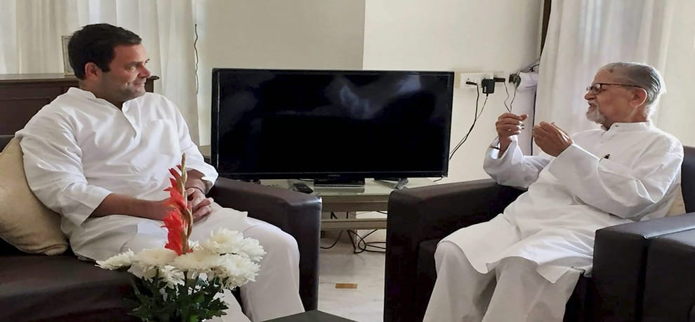 Rahul Gandhi visits the residence of  MP Madhusudan Mistry passing away of his son Parikshit Mistry