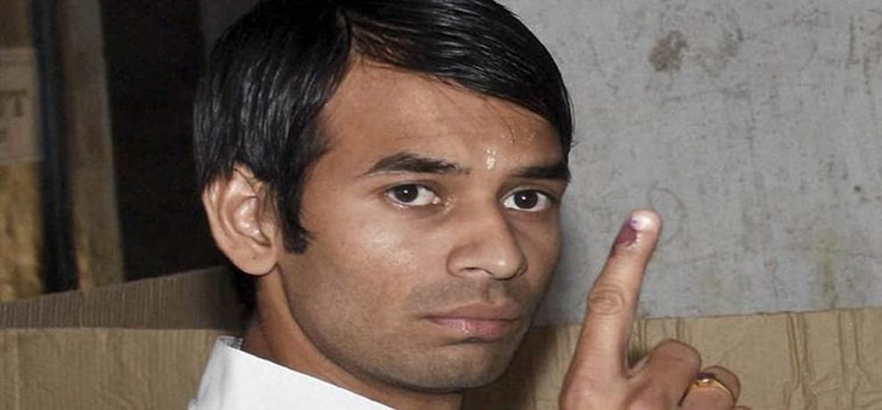 BJP leader says he will give one crore for slapping Lalu Yadav son Tej Pratap