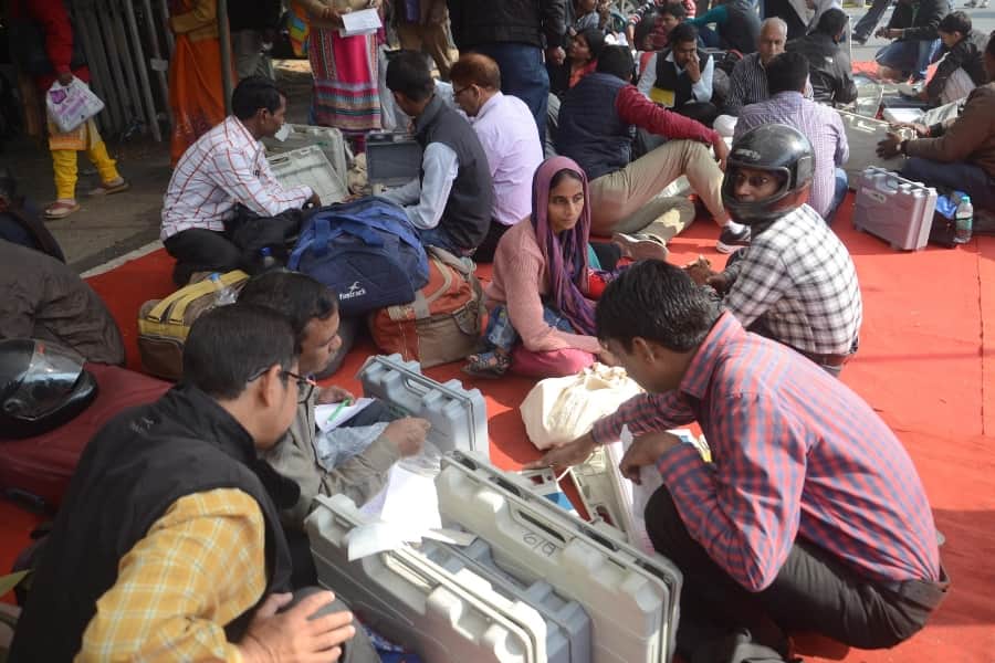 Prepration for sacond phase polling for nagar nikay election.