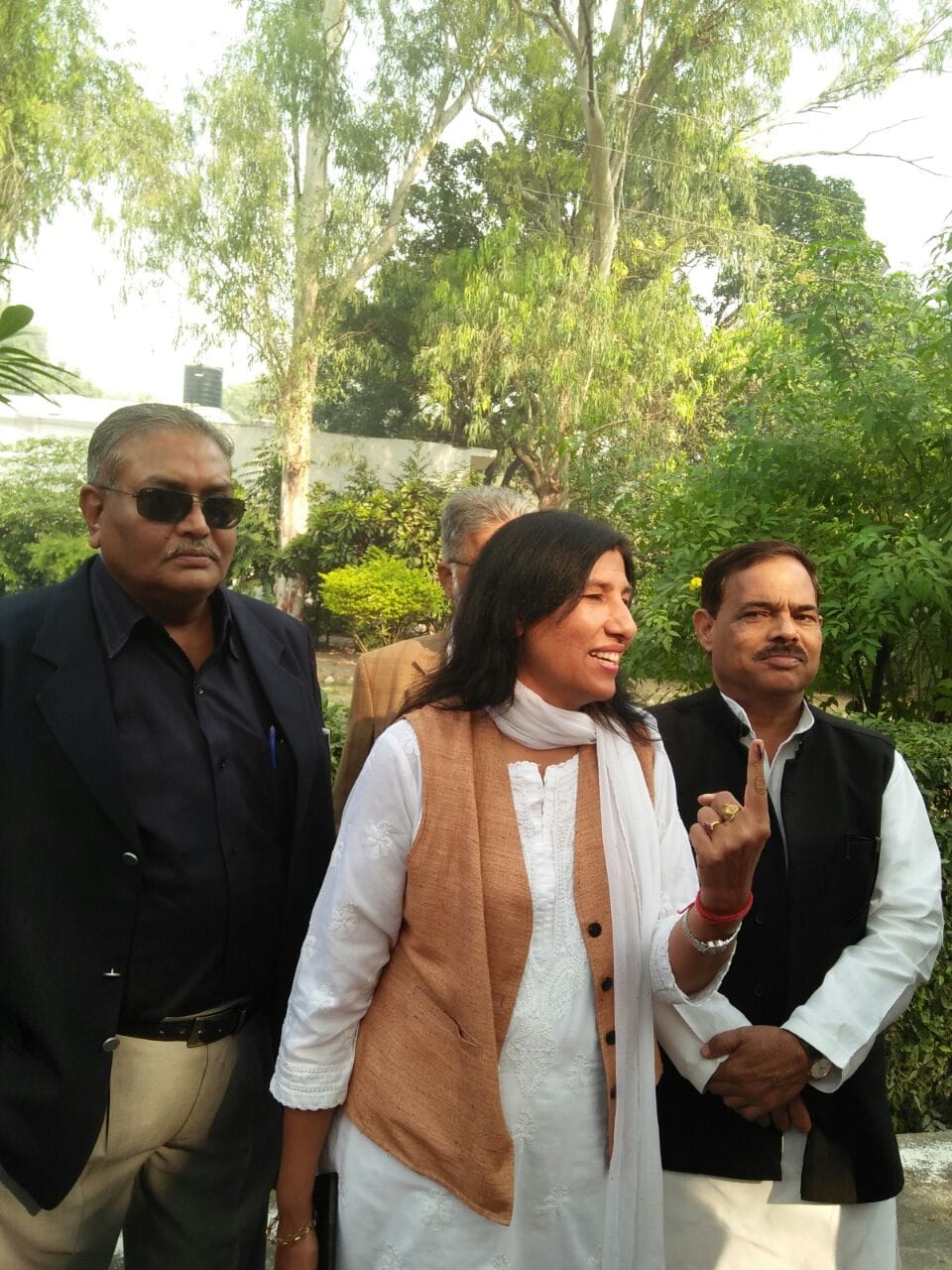 Vote casting by Rajnath Singh and other political leaders in Lucknow