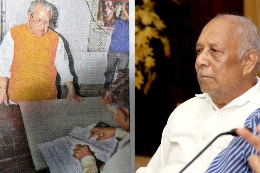 voter list mistakes become a major issue in nikay chunav