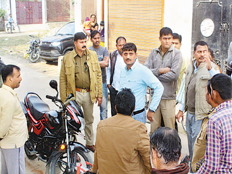 Theft of lakhs in the city of Darga