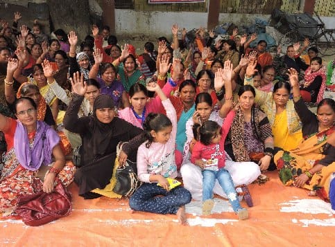 मतदान का आंगनबाड़ी वर्करों ने किया बहिष्कार