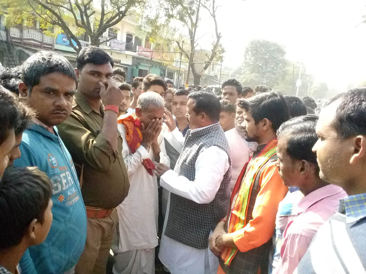 अनियंत्रित ट्रक ने बच्ची को रौंदा, मौत