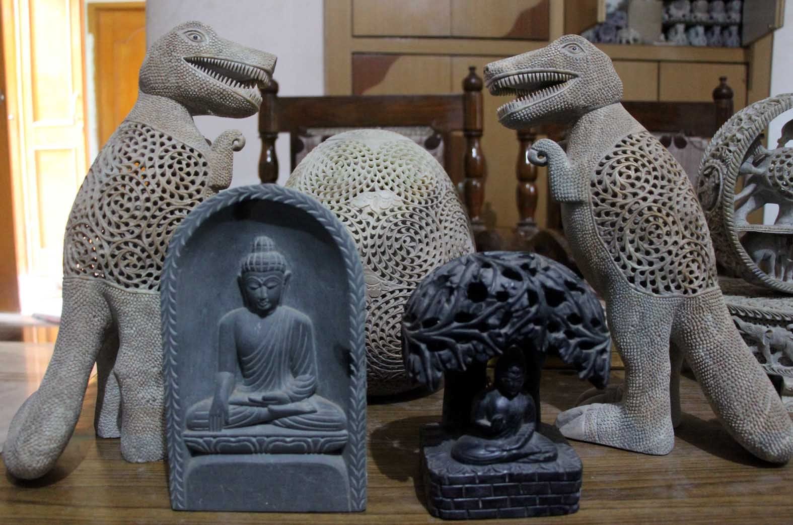Banaras stone Craft famous in world