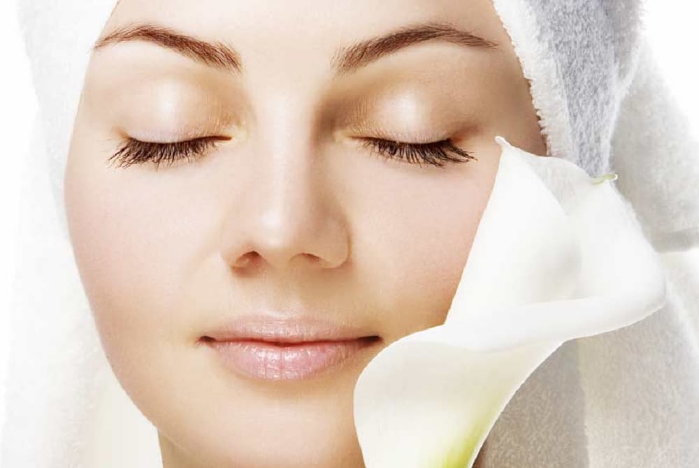 This beauty tip of tomato will give you milky fairness over the night