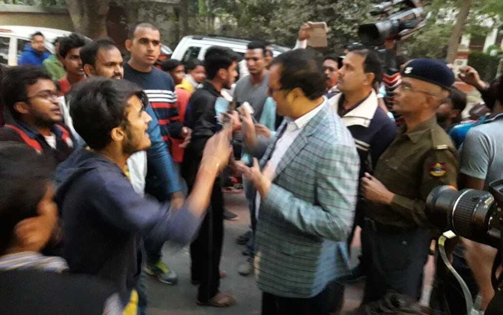 BHU vice chancellor came campus today heavy protest there