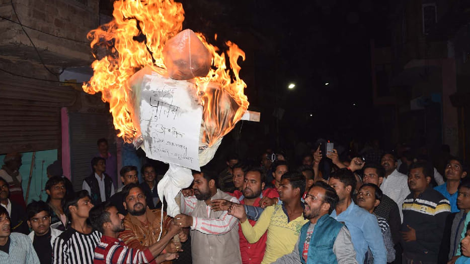 BJP and SP supporters many injured in assault and firing