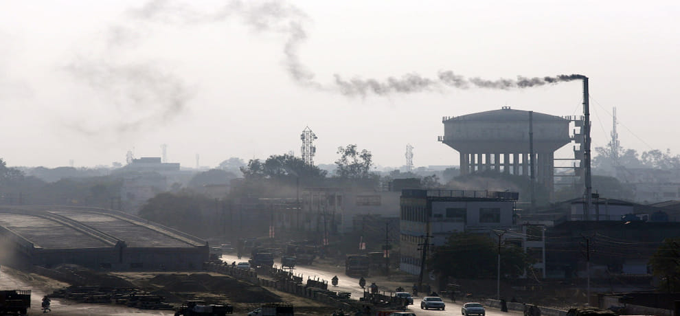 the air of city is poisonous