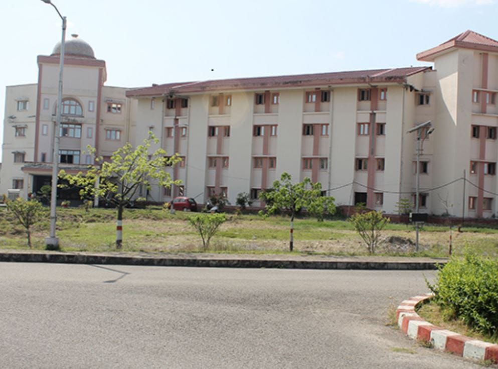 Doon University: Admission in BSC Chemistry till August 10
