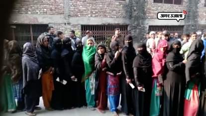 Ruckus in polling booth of Mathura in 2nd phase of municipal election
