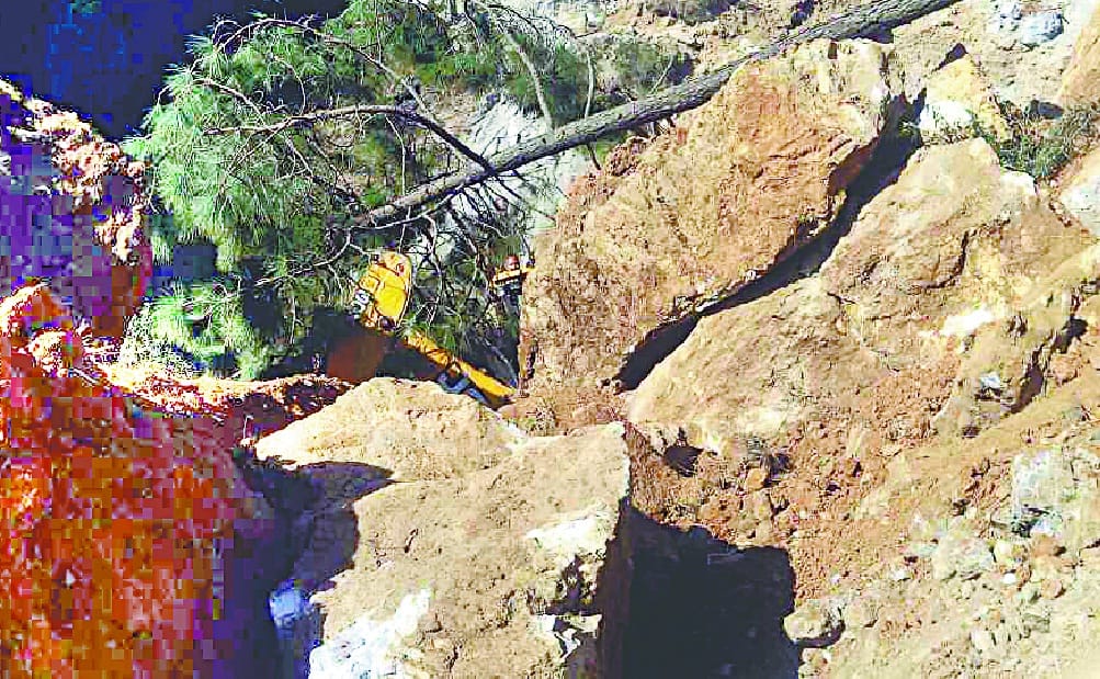 Uttarakhand bus accident bus fell into ditch, many passenger killed