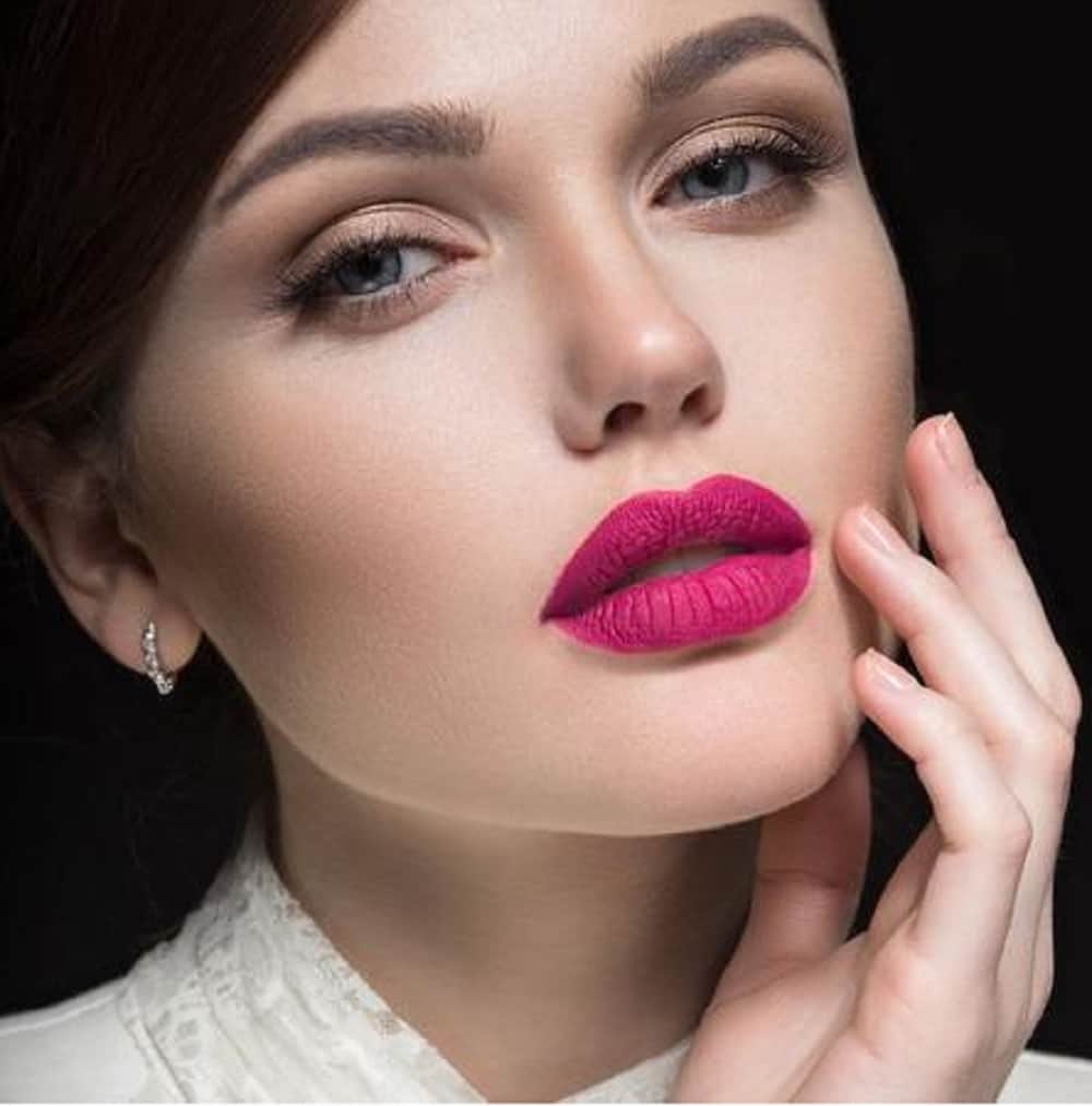tricks to do makeup for perfect and attractive look
