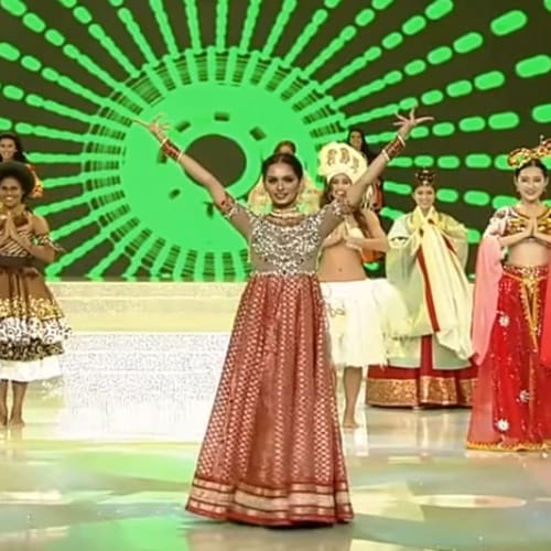 Internet is buzzing with dance steps of Miss world 2017 Manushi Chhillar
