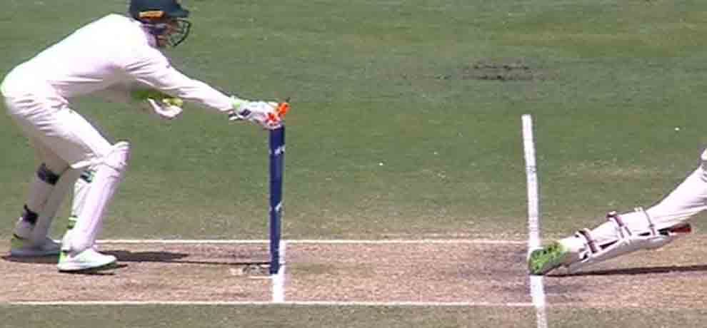 moeen ali controvesial dismissal leaves twitterati abuzz