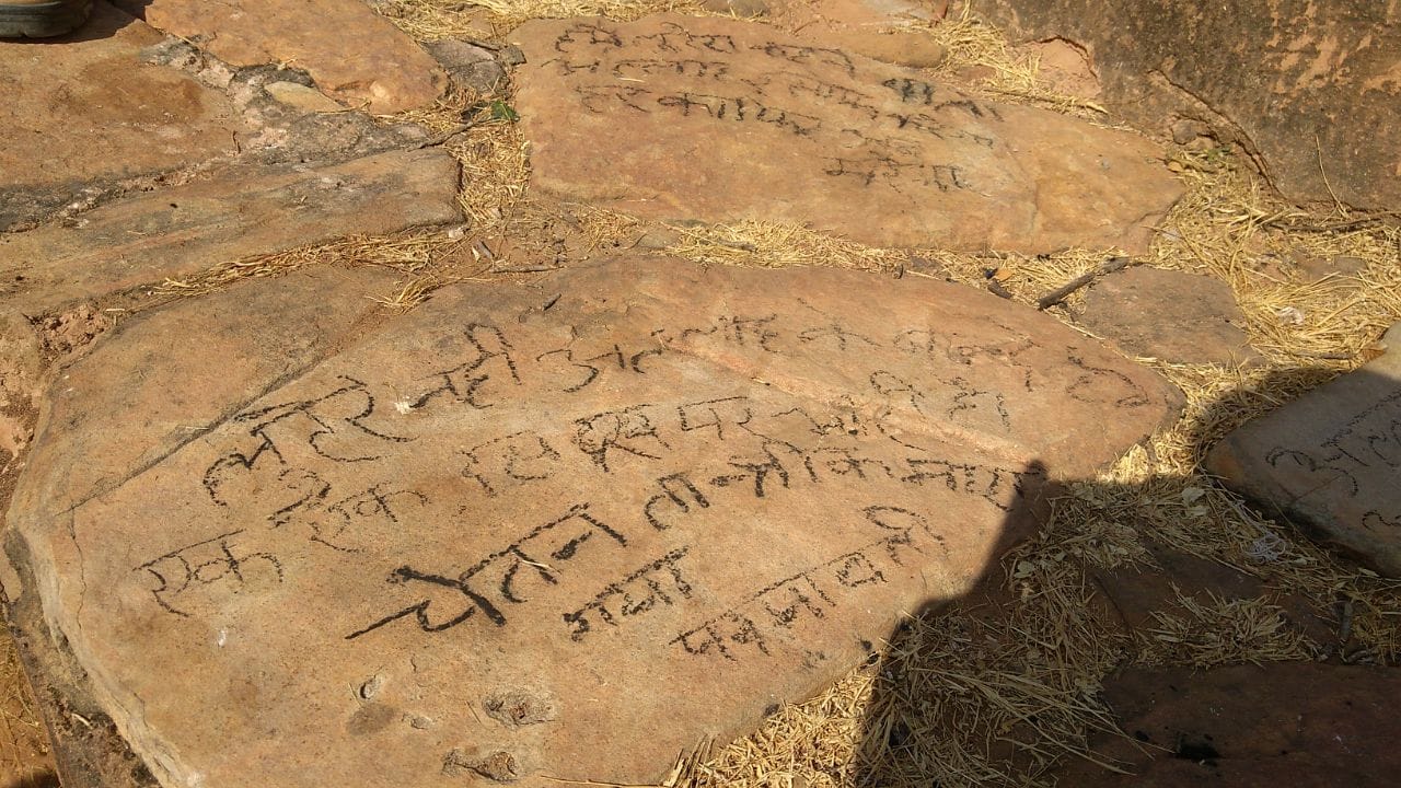 Padmavati controversy: who did write padmavati near a dead body, no one knows